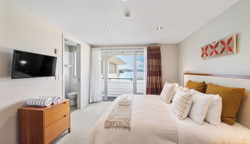 Apartment, 2 Bedrooms, Partial Sea View