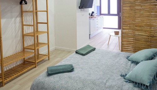 Classic Apartment, Park View, Beachside