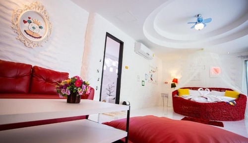 Honeymoon Room