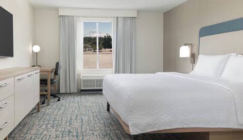 Room, Multiple Beds, Accessible, Mountain View (Bathtub)