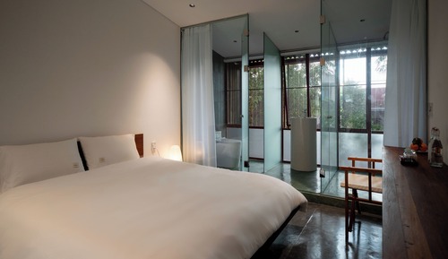Signature Room