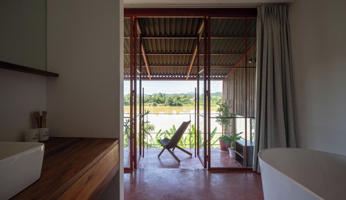 Panoramic Room