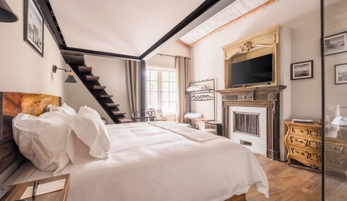Pinos Suite