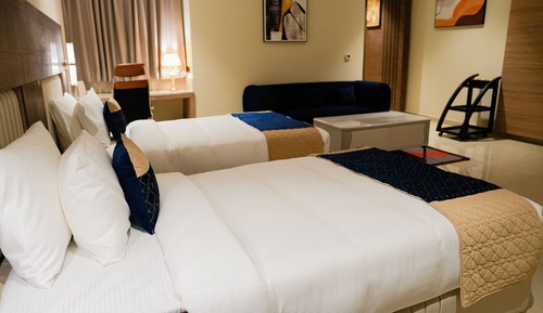 Presidential King & Twin Suite