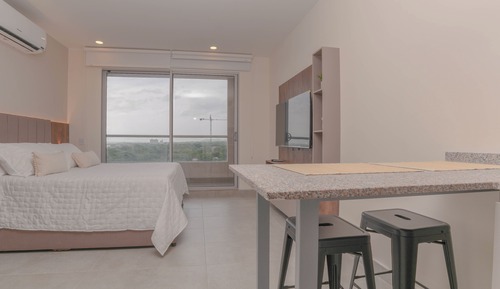Studio (602F)