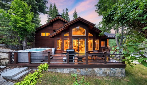 House (4 Bedrooms)