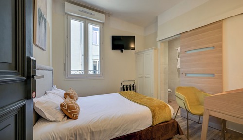 Classic Single Room