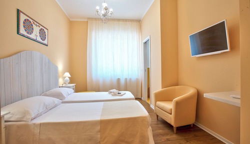 Deluxe Double Room, City View
