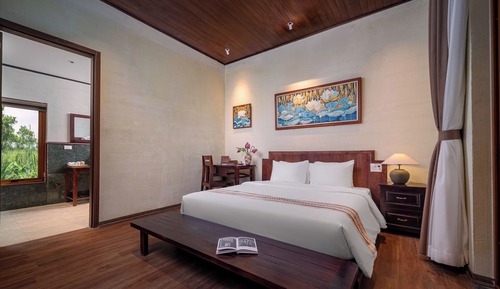 Deluxe Double Room, Garden View