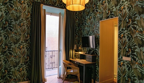 Deluxe Studio, Balcony