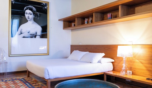 Superior Studio Suite, City View