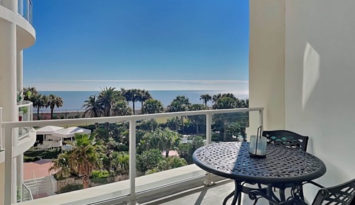 Condo (1 Bedroom)