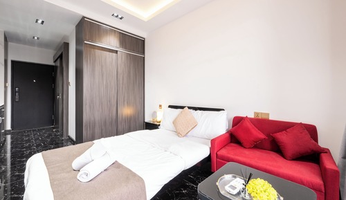 Deluxe Apartment