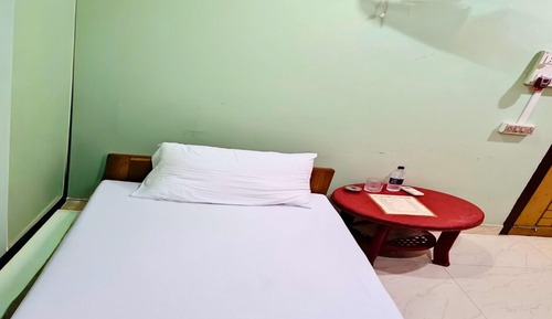 Basic Single Room