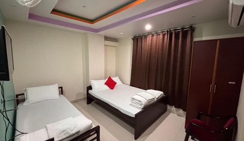 Triple Room