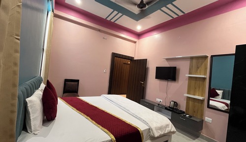 Deluxe Double Room, Garden View