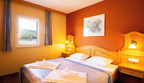 Standard Double Room, City View
