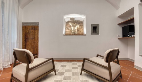 Junior Suite, Courtyard View