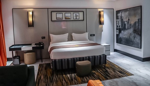 Executive Room, Balcony, City View