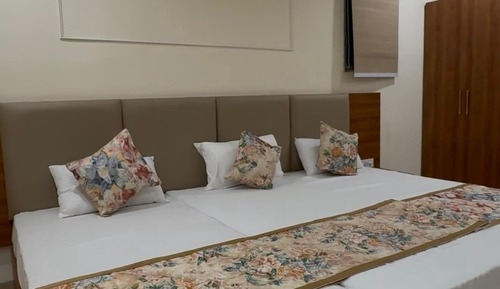 Family Triple Room, City View