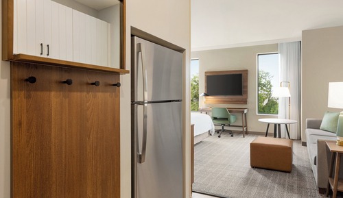 Studio Suite, 1 King Bed, Roll-in Shower, Kitchen (Roll-In Shower)