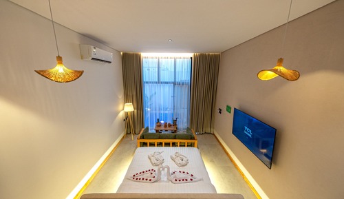 Luxury Chalet, 1 Bedroom, Pool View
