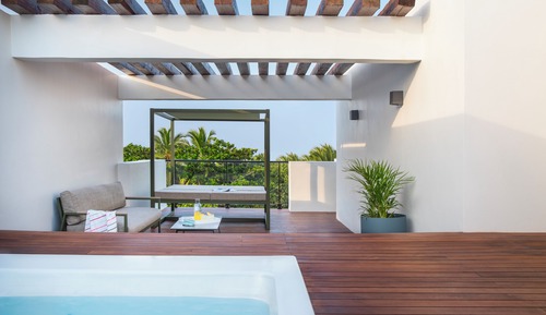 Excellence Club Two Story Rooftop Terrace Suite W/ Plunge Pool-Adults Only