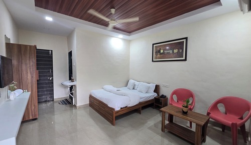 Classic Double Room, Garden View