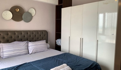 Family Apartment, Balcony