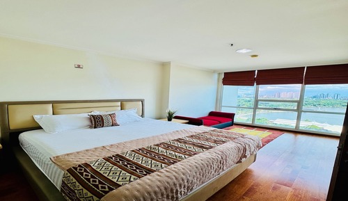 Deluxe Apartment, 1 Bedroom, Balcony, City View