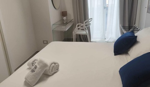 Luxury Triple Room, City View