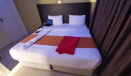 Deluxe Double Room, City View