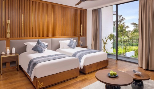 3-Bedroom Pool Villa Garden View