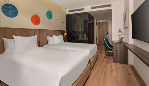 Classic Ocean View Twin Room