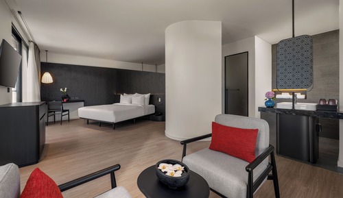 Senior Suite Double River View