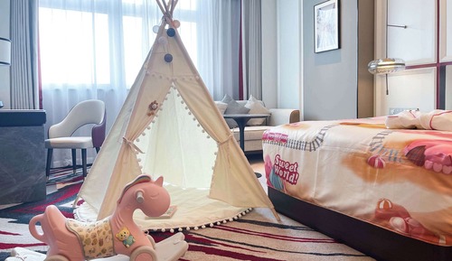 Deluxe Room, Multiple Beds, Accessible