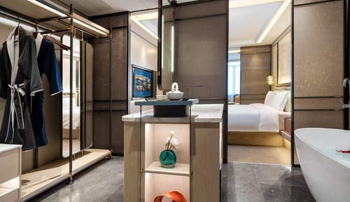 Luxury Suite, River View