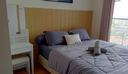 Standard Studio Suite, Balcony, Park View