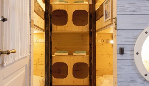 Economy Shared Dormitory, Women only