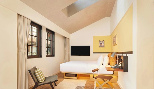 Room, 1 King Bed, City View