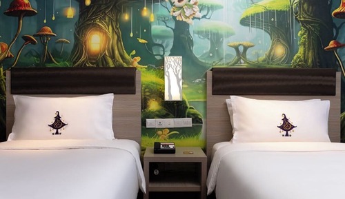 Signature Twin Room
