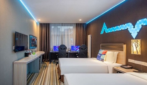 Signature Twin Room