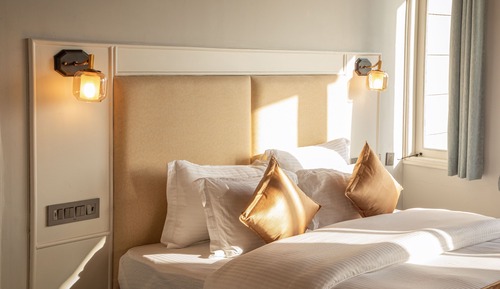 Himalaya View Executive Cottage with Private Balcony