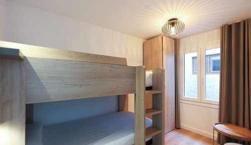 Family Apartment, 4 Bedrooms, Mountain View