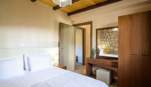Evagori | Two-Bedroom Maisonette with Sea View Balconies