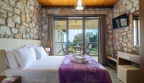Aktaia | One-Bedroom Sea View Apartment with Balcony
