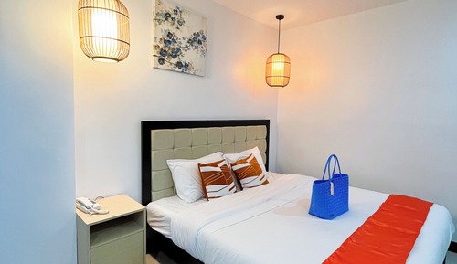Deluxe Studio Suite