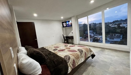 Junior Room, Balcony, City View