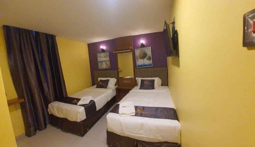 Standard Twin Room