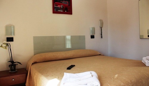 Basic Double or Twin Room, Balcony